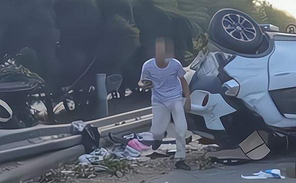 痛心!强行超车致妻子死亡司机悔得直跺脚
