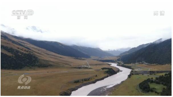 焦点访谈:我与雪豹做邻居