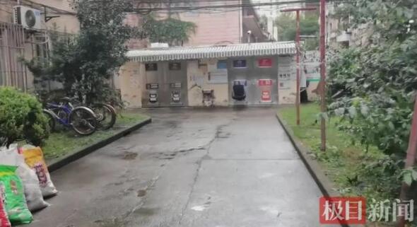 【上海女子疑被装行李箱抛尸】👉行李箱抛尸案嫌犯疑曾偷窥死者 案件详情曝光