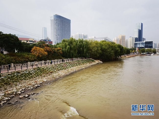 母亲河畔的中国｜一条河、一座城、一碗面——兰州掠影