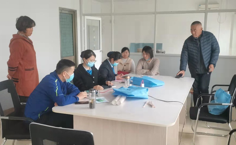 建行济宁分行嘉祥支行：上门为客户激活工资卡