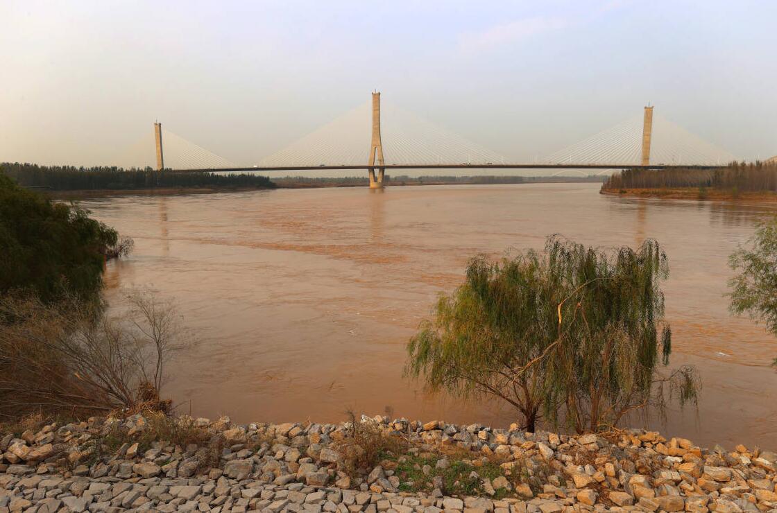 黄河济南泺口段水位明显下降  流量降至2850立方米/秒