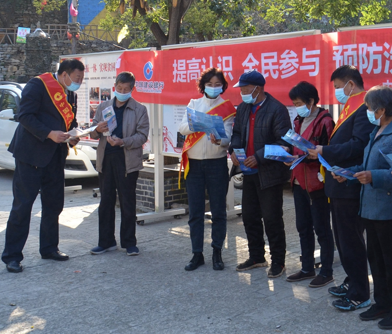 建行济南分行章丘支行：普及反洗钱知识进乡村