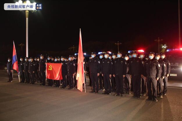 内蒙古包头多部门警力千里驰援额济纳旗