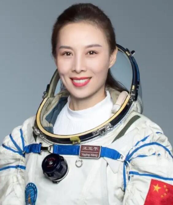 烟台大嫚飒！王亚平成中国首位出舱女航天员
