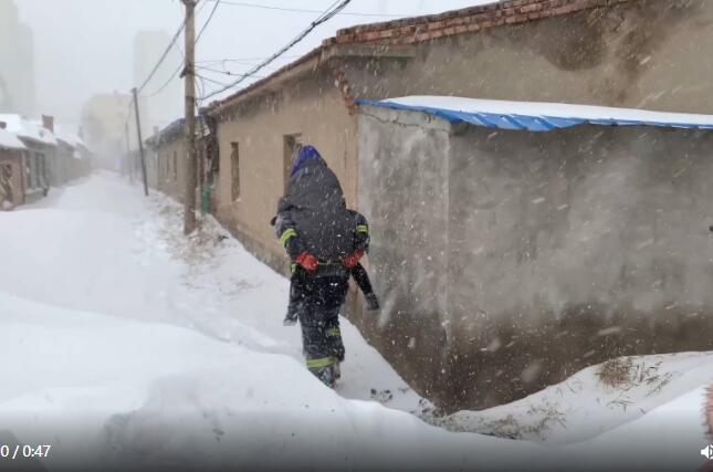 Firefighters rescue five trapped in blizzard-hit house in NE China