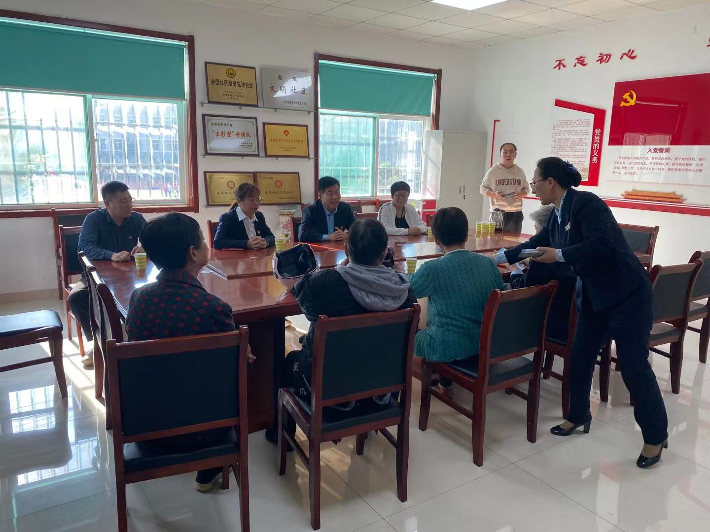 【我为群众办实事】中国民生银行济南明湖支行深入社区开展防电信诈骗宣传活动