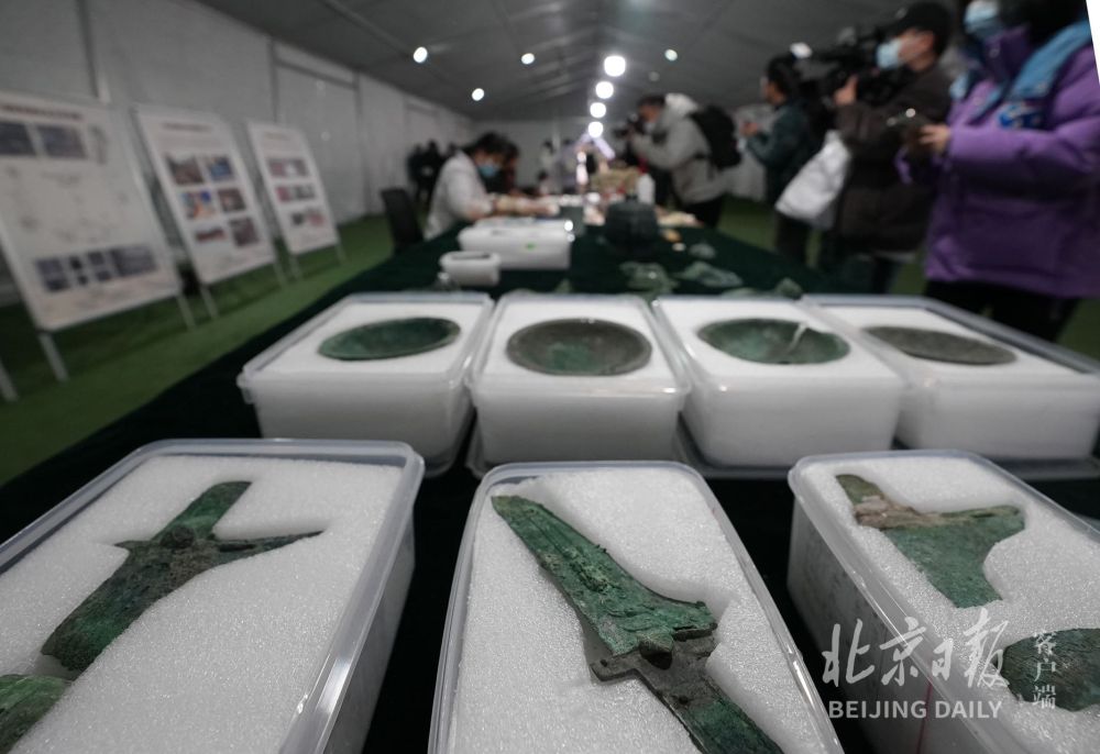 西周大墓考古新发现！铜簋盖身混淆一错3000年