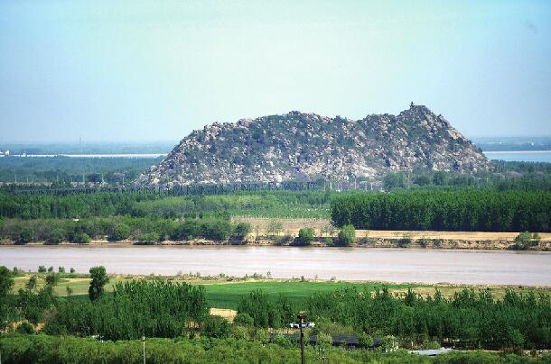 话说济南著名景观“齐烟九点”