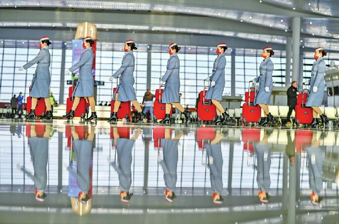 最快83分钟！ 牡丹之都跻身济南“高铁朋友圈” 鲁南高铁山东段昨全线贯通，济菏之间赏花观泉一天来回