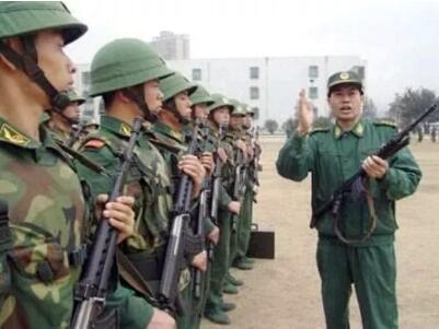 中国军人专属“潮服”上新!五分钟看懂我军作训服“进化史”