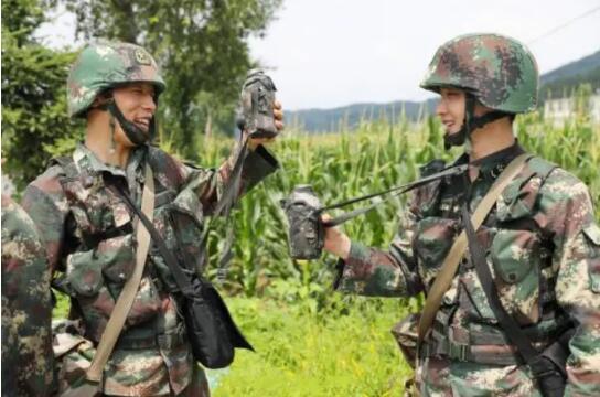 中国军人专属“潮服”上新!五分钟看懂我军作训服“进化史”