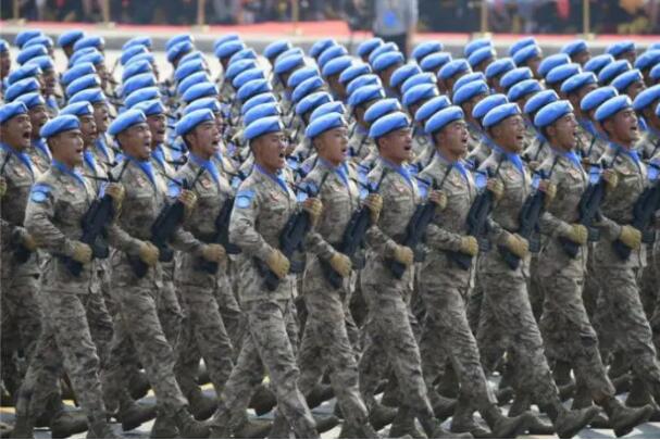 中国军人专属“潮服”上新!五分钟看懂我军作训服“进化史”