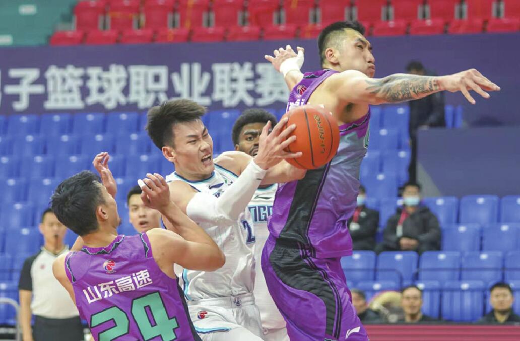 中国男子篮球2022面临新挑战：国家队开始爬坡 山东男篮期待转型