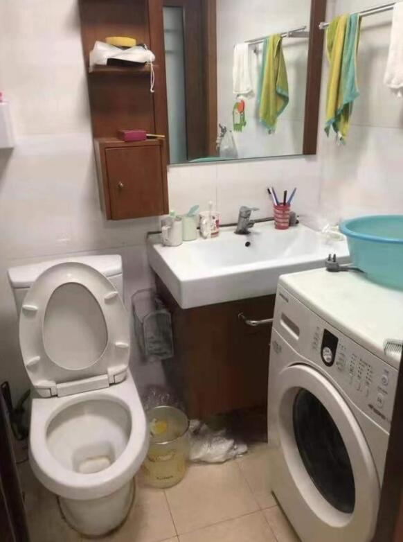 夫妻中毒死亡 家属向房东索赔99万 你怎么看？