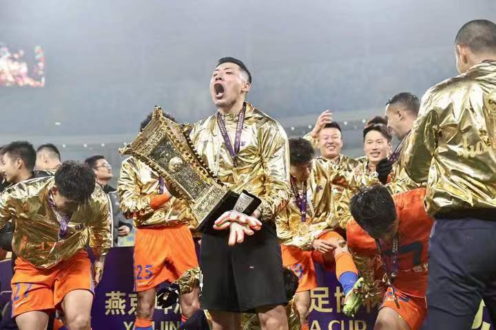 双冠荣耀，一颗火种