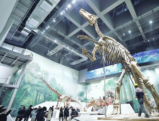Le shantungosaure géant est exposé au musée provincial du Shandong