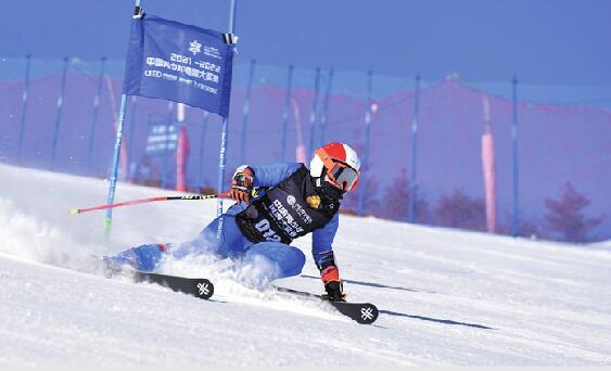 9岁高山滑雪“老将”有个冬奥冠军梦