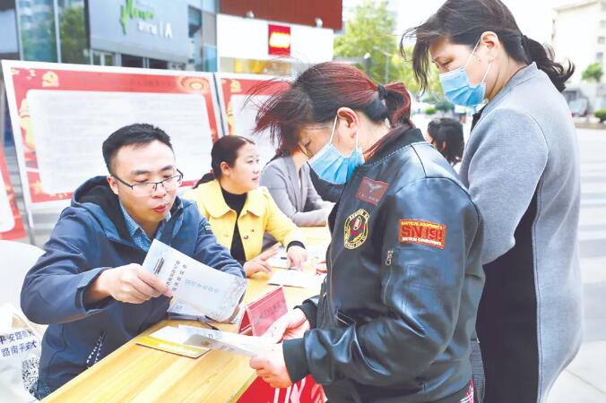 跳出“历史周期率”的第二个答案：打出自我革命组合拳