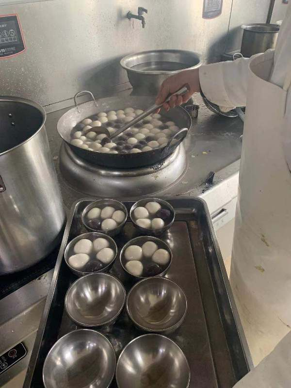 建行东营分行广饶支行：浓浓汤圆 款款温情