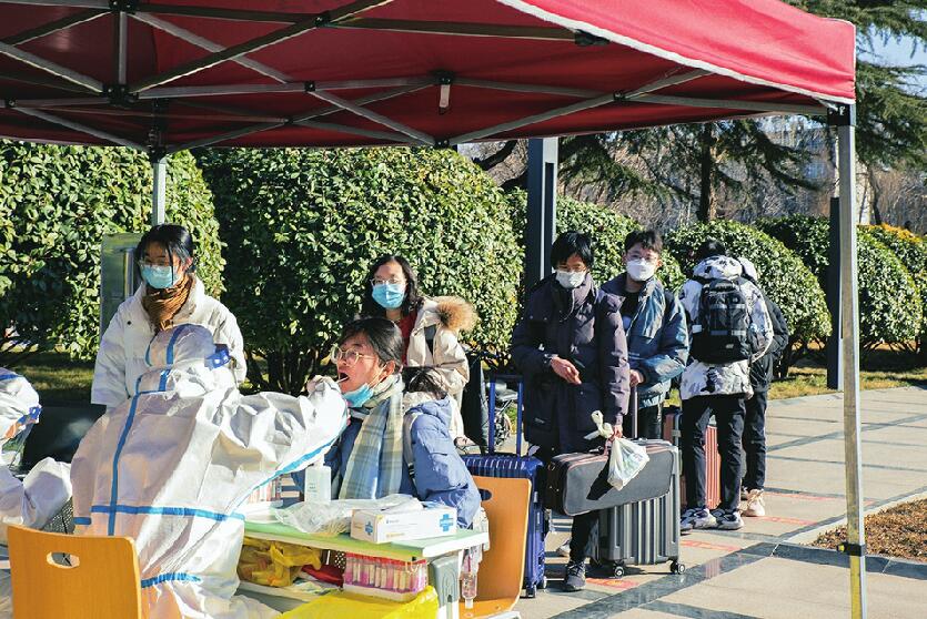 大批高校学生上周返校 驻鲁高校迎来春季开学季