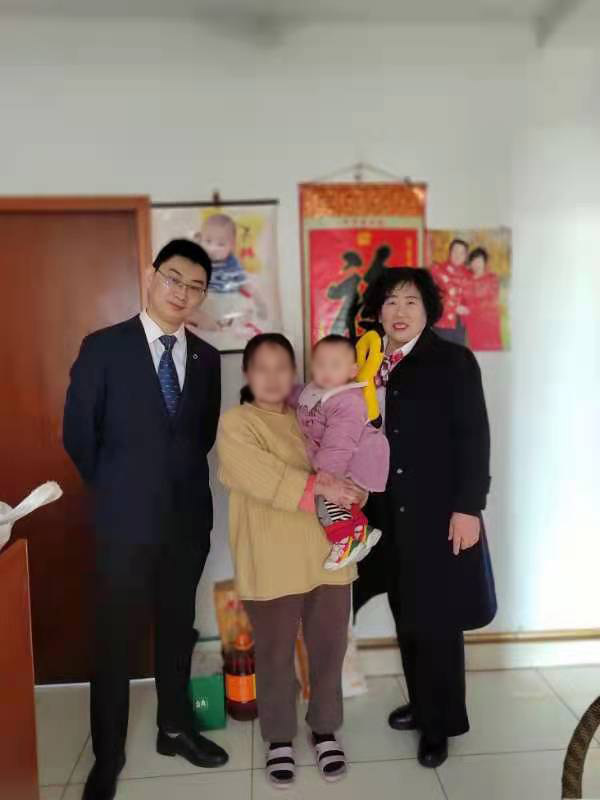 “暖冬行动，温暖人心”新华保险济南中支开展理赔公益慰问活动