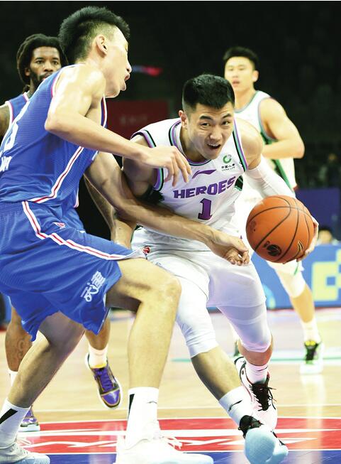 3分惜败天津遭遇两连败，常规赛只剩8场 山东男篮季后赛席位岌岌可危