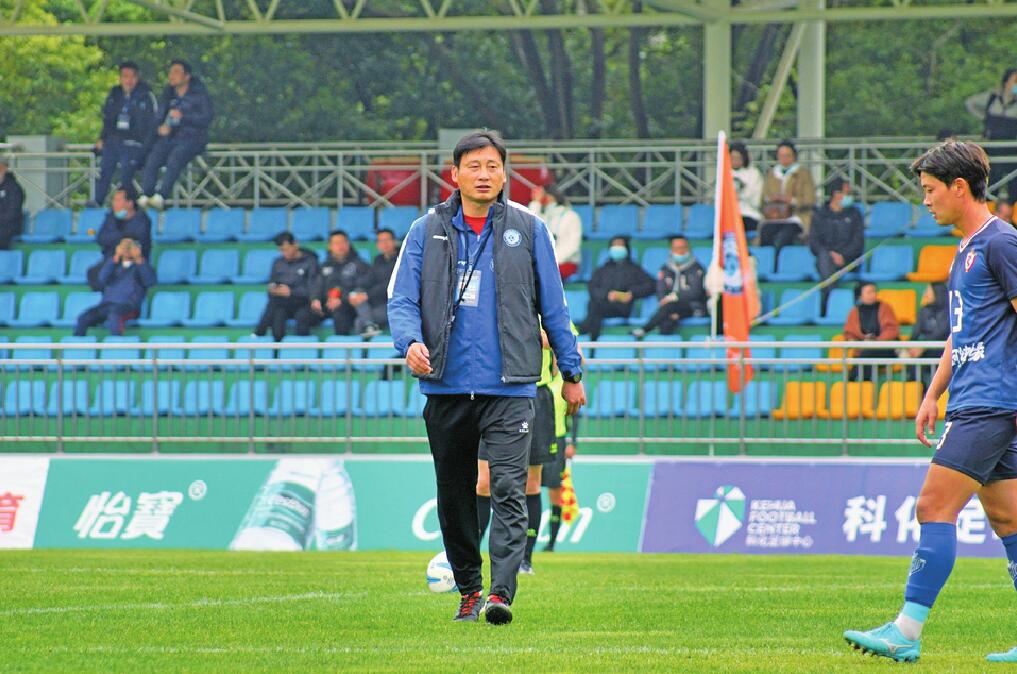 济南兴洲全力备战乙级联赛，主教练唐京表示：摆正心态迎接全新挑战