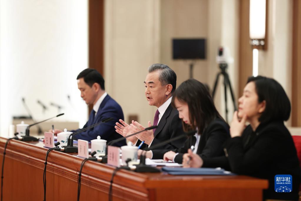 （两会受权发布）国务委员兼外交部长王毅就中国外交政策和对外关系回答中外记者提问