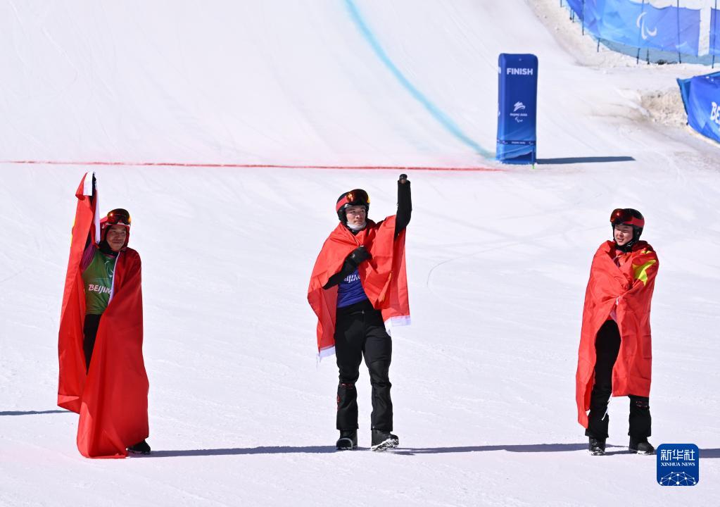 一举改写历史！残奥单板滑雪中国队创造“名场面”