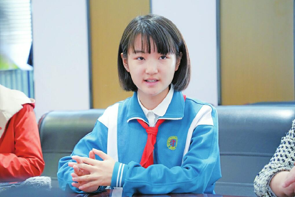 济南小妮儿登上央视《2022中国诗词大会》舞台