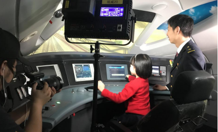 青少年科普教育电视栏目《科普总动员》开播引强烈反响