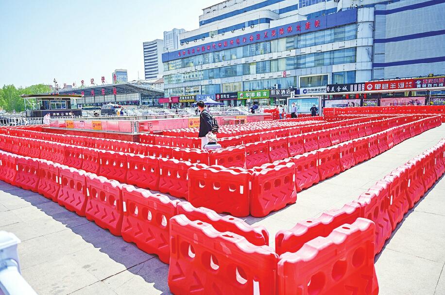 济南火车站出站实施抗原检测