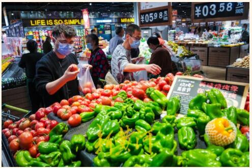 新黄河记者探访历下区家家悦、银座超市,蔬菜堆满货架 物资供应不断