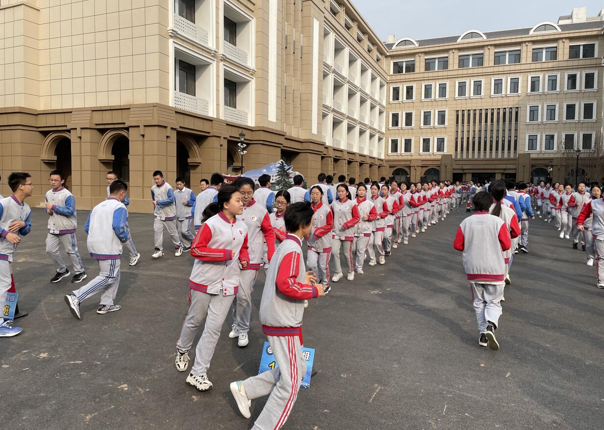 老照片见证燕山成长