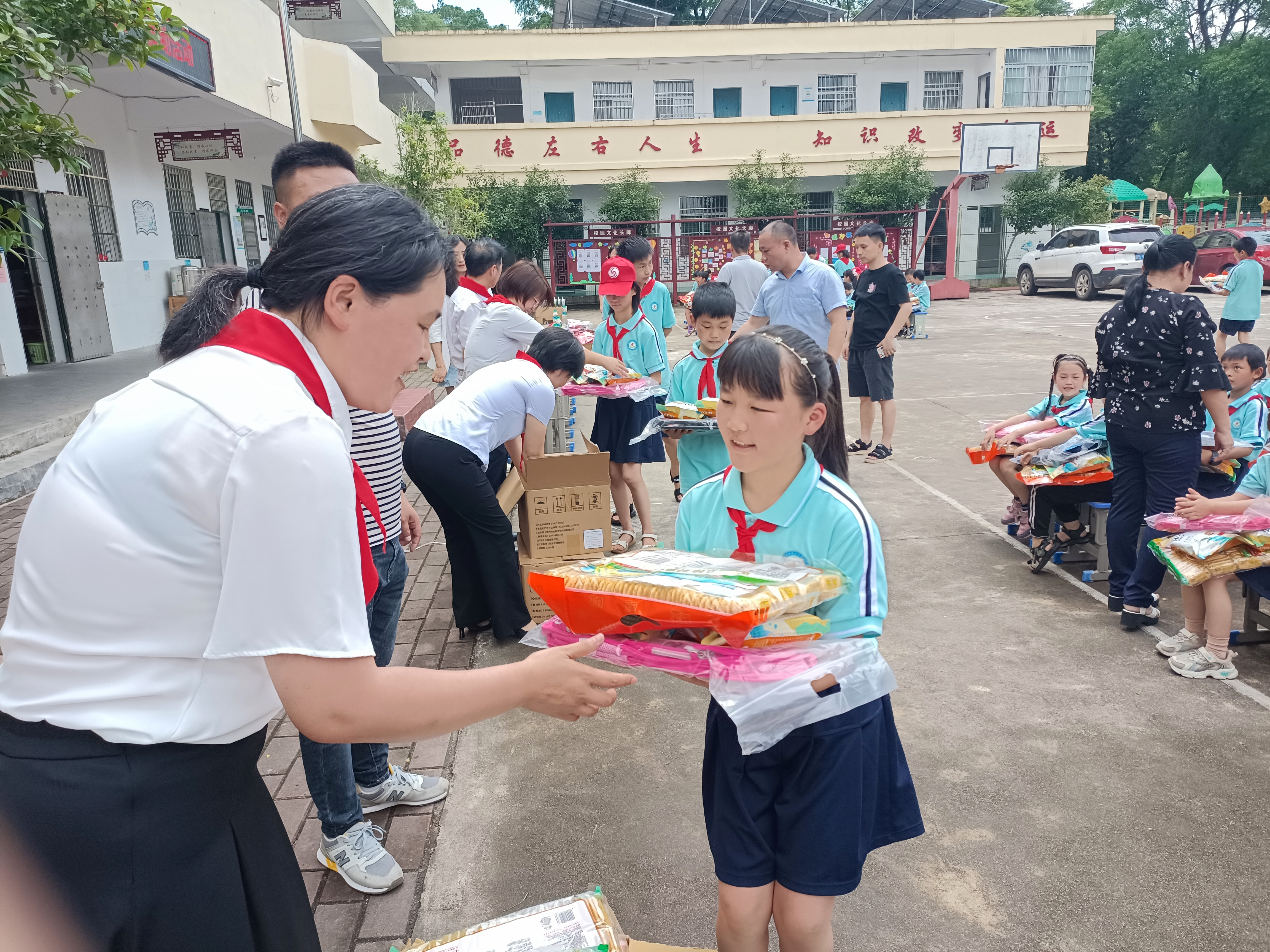 六一很旺旺 旺旺集团在全国多地市举办儿童节活动