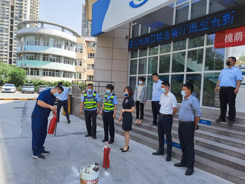 警钟长鸣 筑牢安全防线——民生银行济南西城支行开展消防安全演练