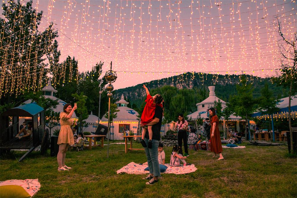 多彩活动扮靓假日文旅市场加速回暖 端午假日全市27家景区接待游客54.85万人次