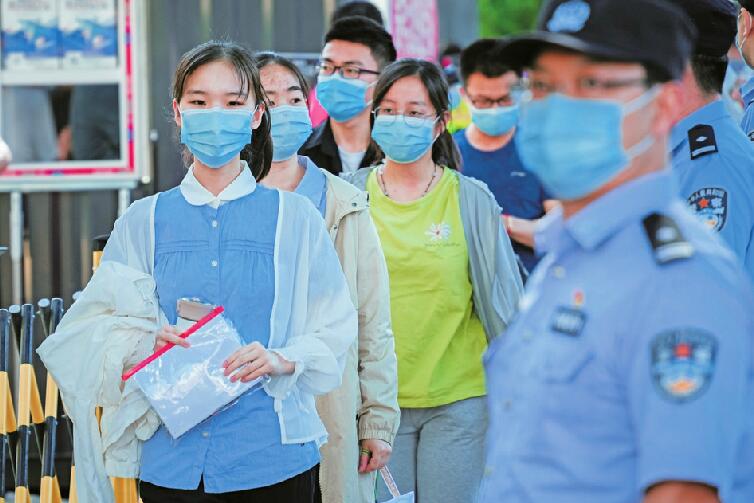 综招、强基计划面试 公费生政策也将出台 高考后还有“关卡” 十余条升学路径总有一条适合你