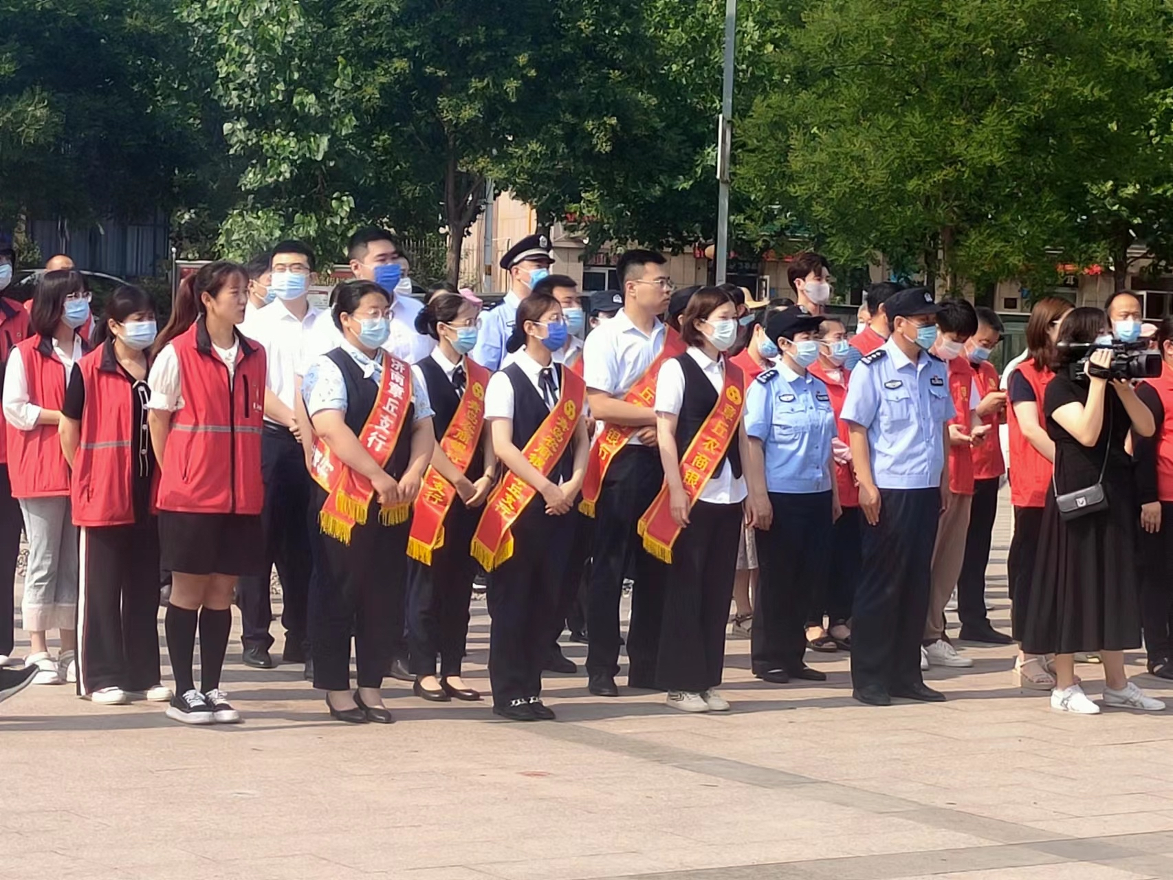 民生银行章丘支行参与章丘区防范 非法集资集中宣传日活动