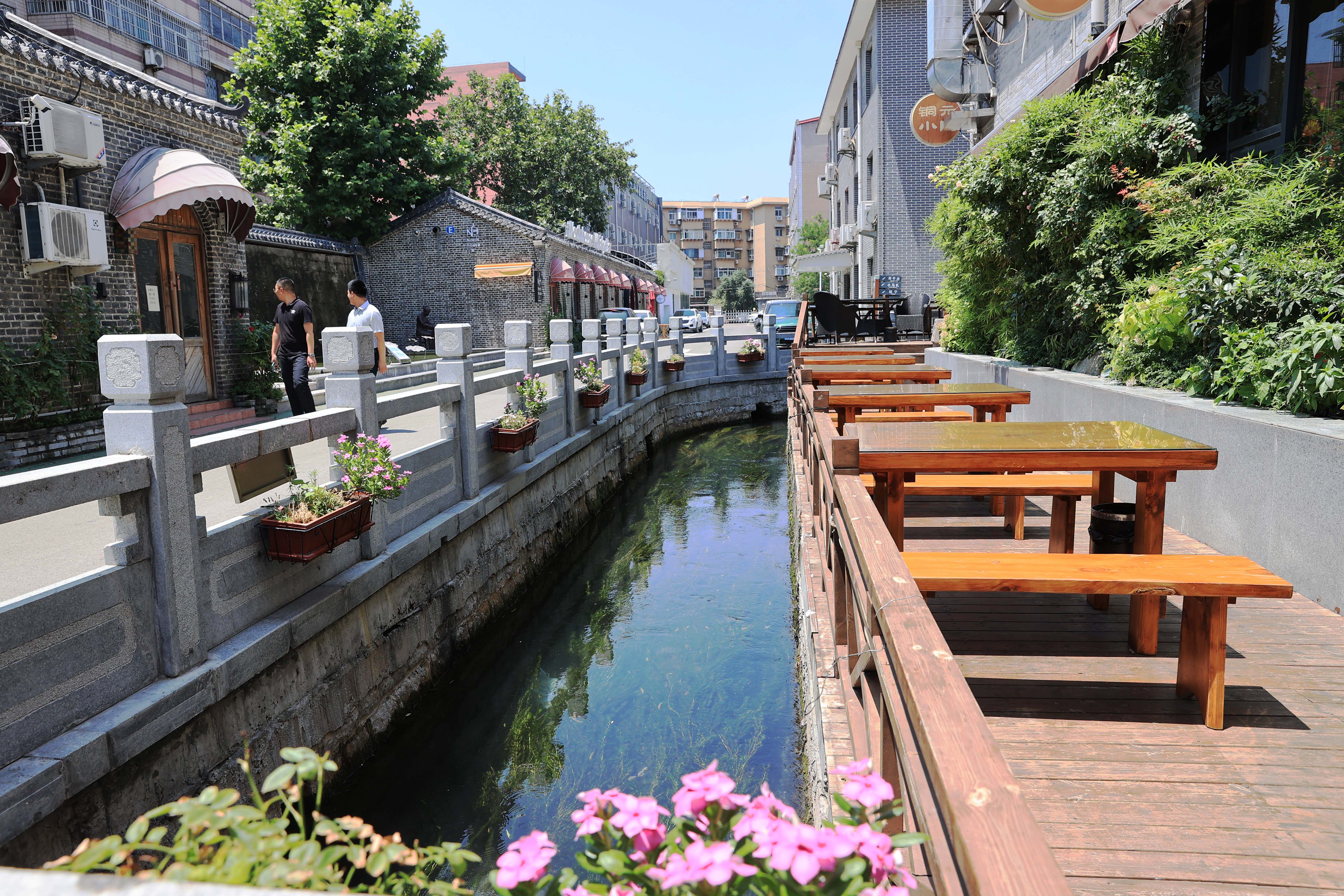 济南大明湖畔这处昔日老厂房华丽“变身”文旅特色商业街区，你打卡了吗？