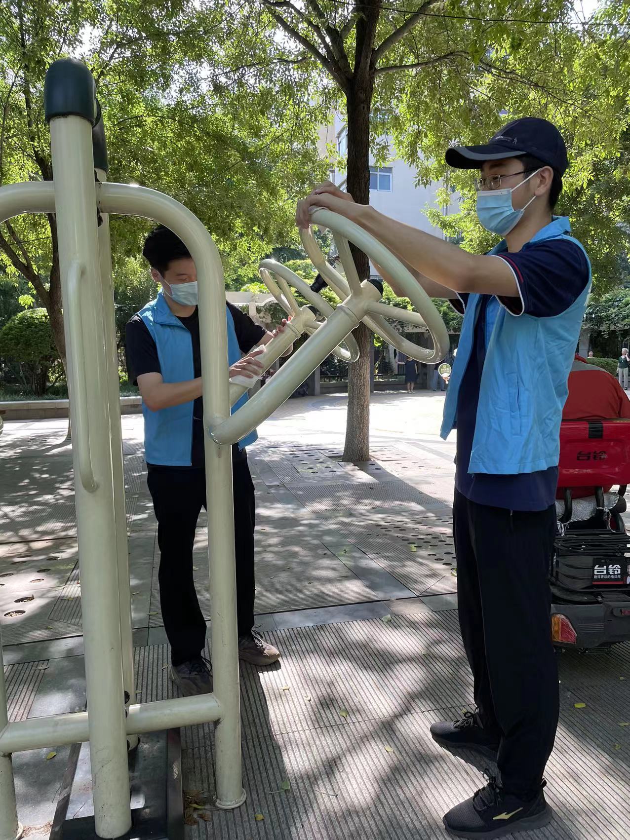 “奋进新征程 保险守护稳稳的幸福” 新华保险济南中支开展“7.8保险公众宣传日”系列活动