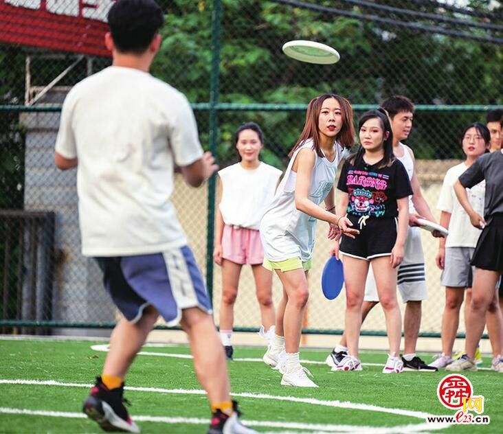 从小众到网红 走近夏日新兴运动