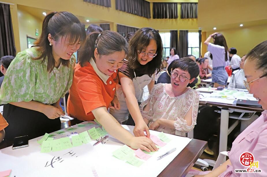 大咖云集、双线并进……历下教育暑期上演项目化培训盛宴