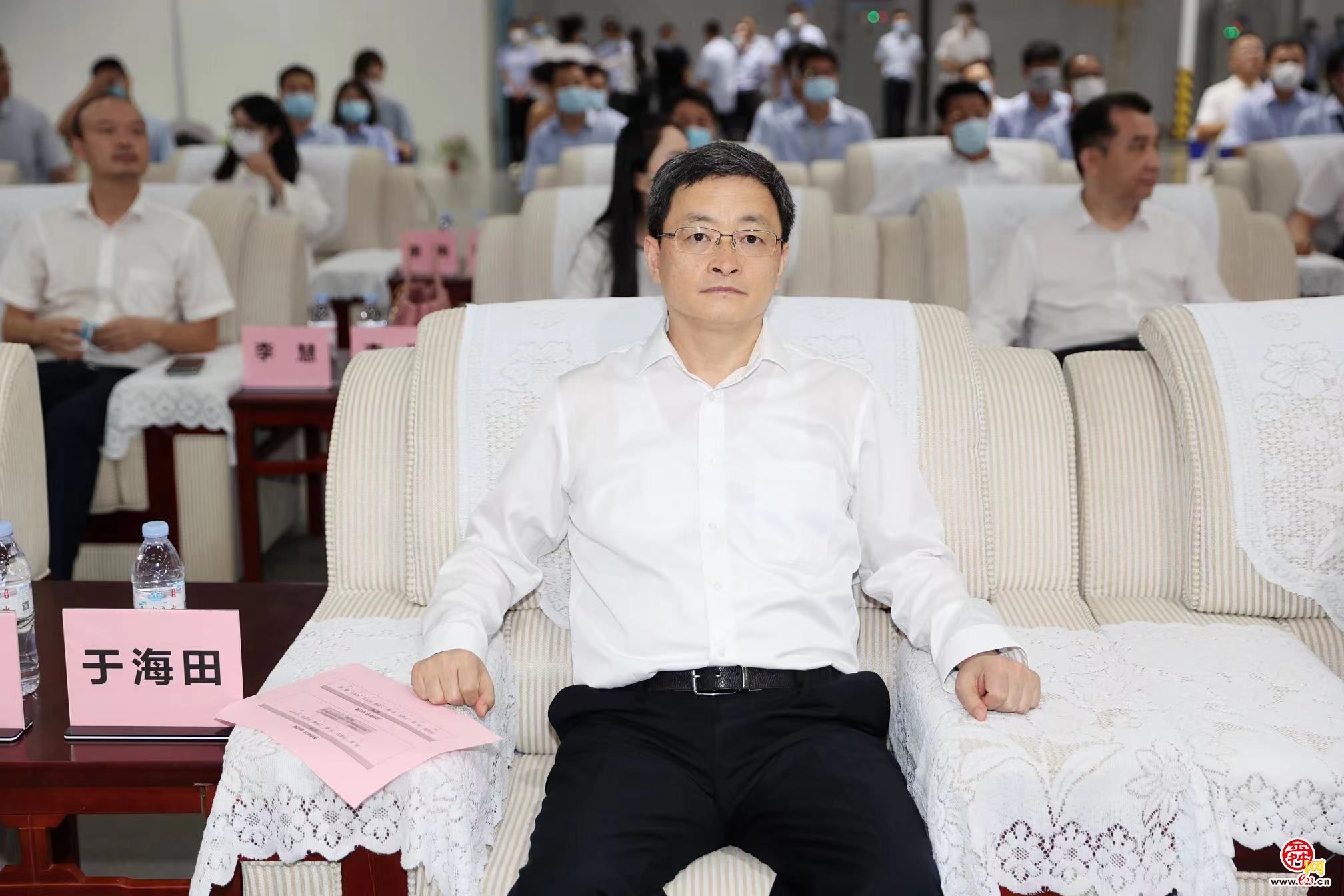 济南弗迪电池项目通线活动举行 刘强于海田王传福启动通线并见证《比亚迪半导体济南研发中心项目进区协议》签署