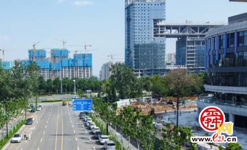 汉峪片区椒山路北段通车 直达新建中心医院东院区