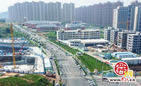 汉峪片区椒山路北段通车 直达新建中心医院东院区