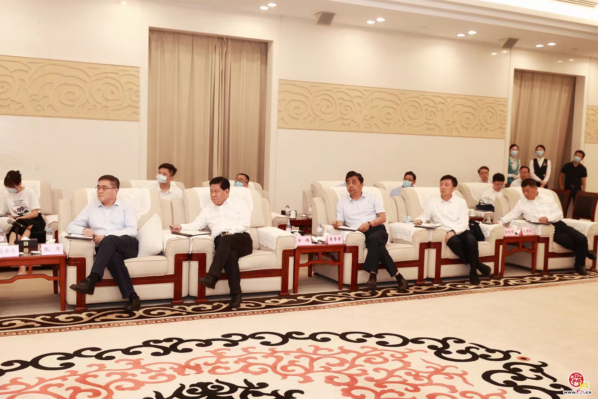 济南市政府与中国铁建公司签署战略合作框架协议 刘强会见汪建平并见证签约