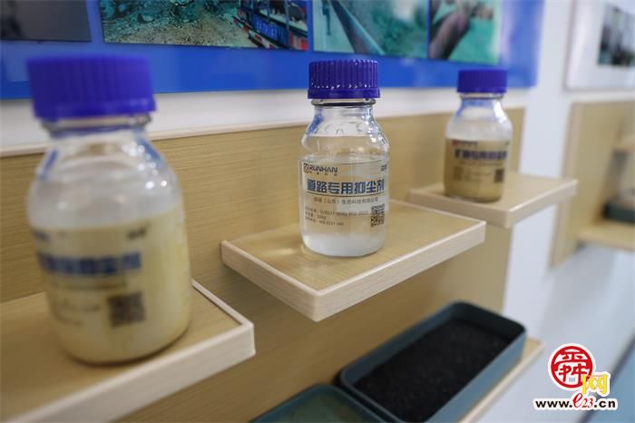 融媒·见证｜济南产新材料“拯救”上百万亩新疆棉花田——大地披上隐形新衣