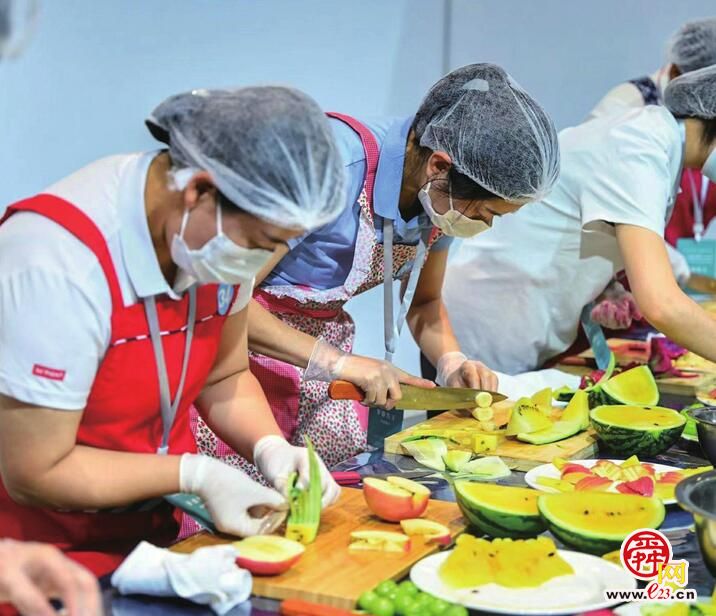 省第七届残疾人职业技能竞赛闭幕，济南代表队获团体一等奖 他们用“绝活”反击残酷的人生